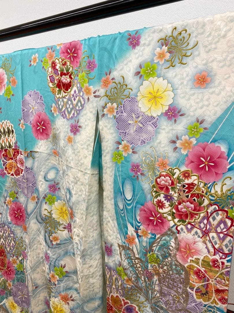 振袖 ラメ刺繍 銀彩 銀通し 身丈168cm 撥水加工済 MO3367 - メルカリ