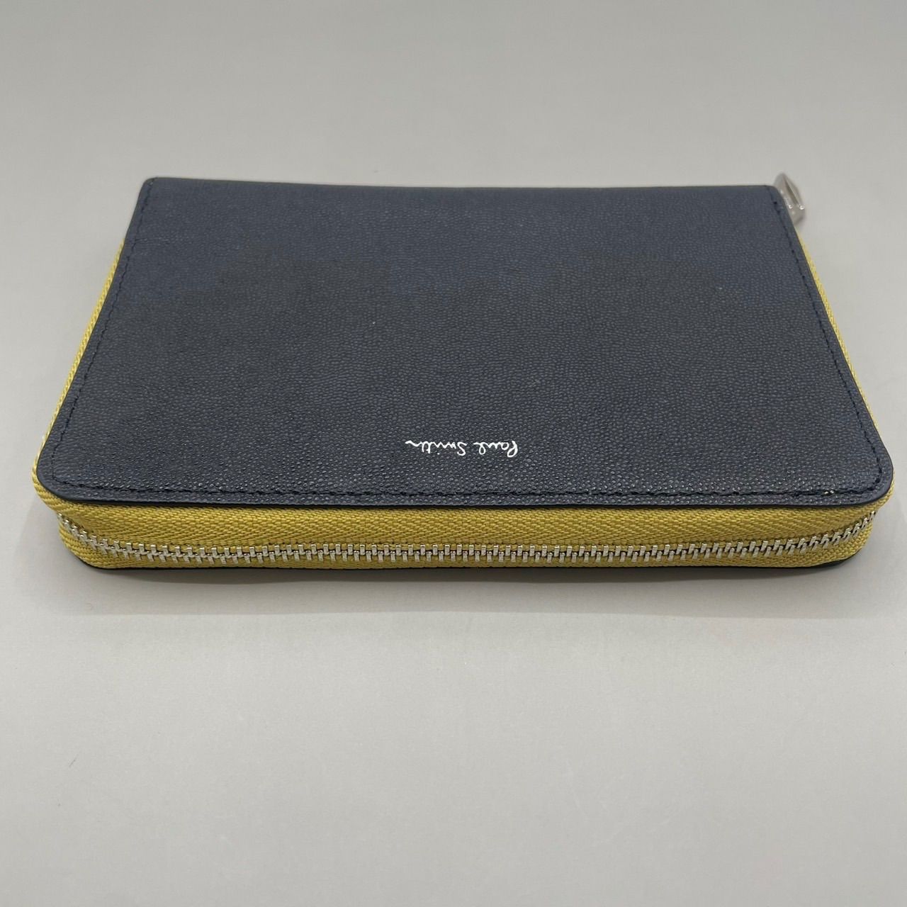 極美品 Paul Smith ポールスミス 二つ折り財布 ラウンドファスナー