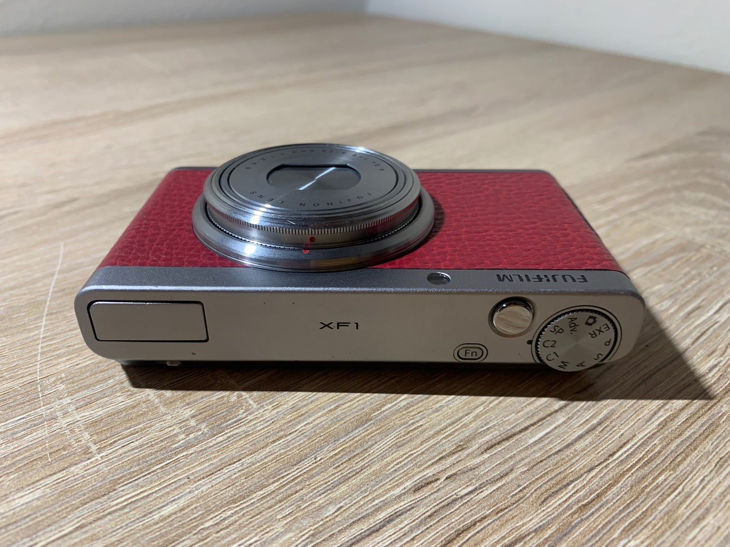 7983 FUJIFILM XF1 レッド デジカメ - メルカリ