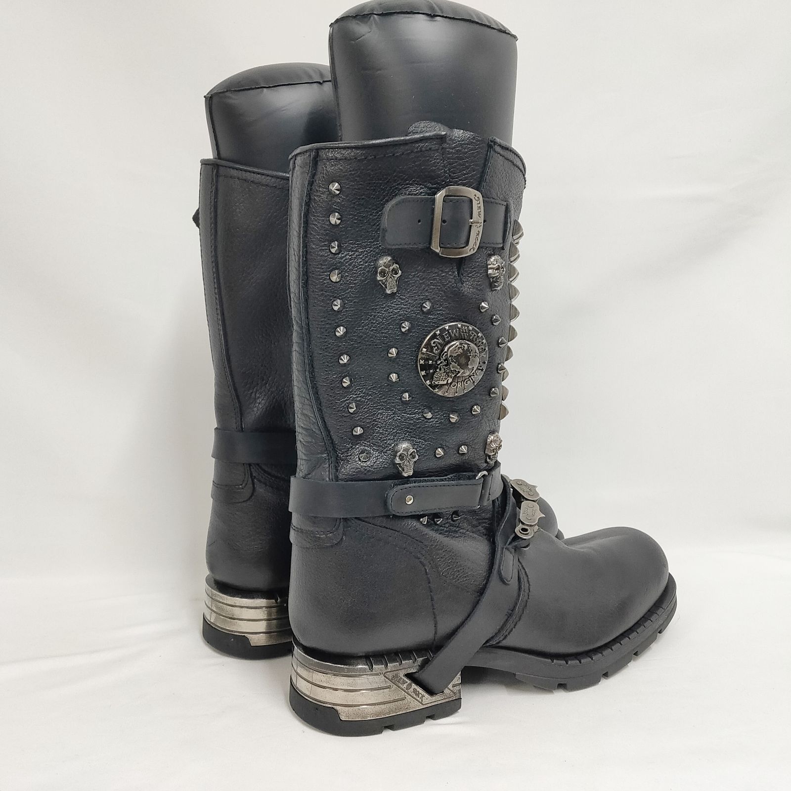 新品 未使用 ニューロック モトロック チェーン＆スタッズモデル