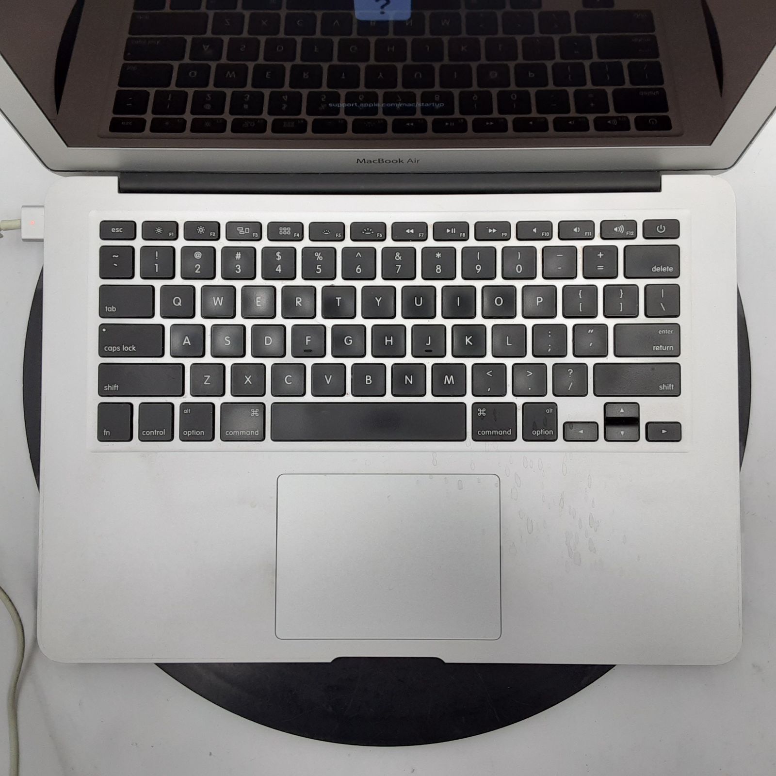 ☆ジャンク/外観スレあり☆Apple MacBook Air 13インチ, 2017 シルバー