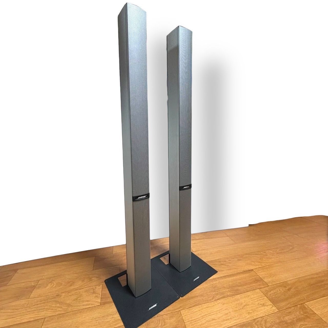 ☆送料無料 極美品 Bose ボーズ 55WER S シルバー トールスピーカー