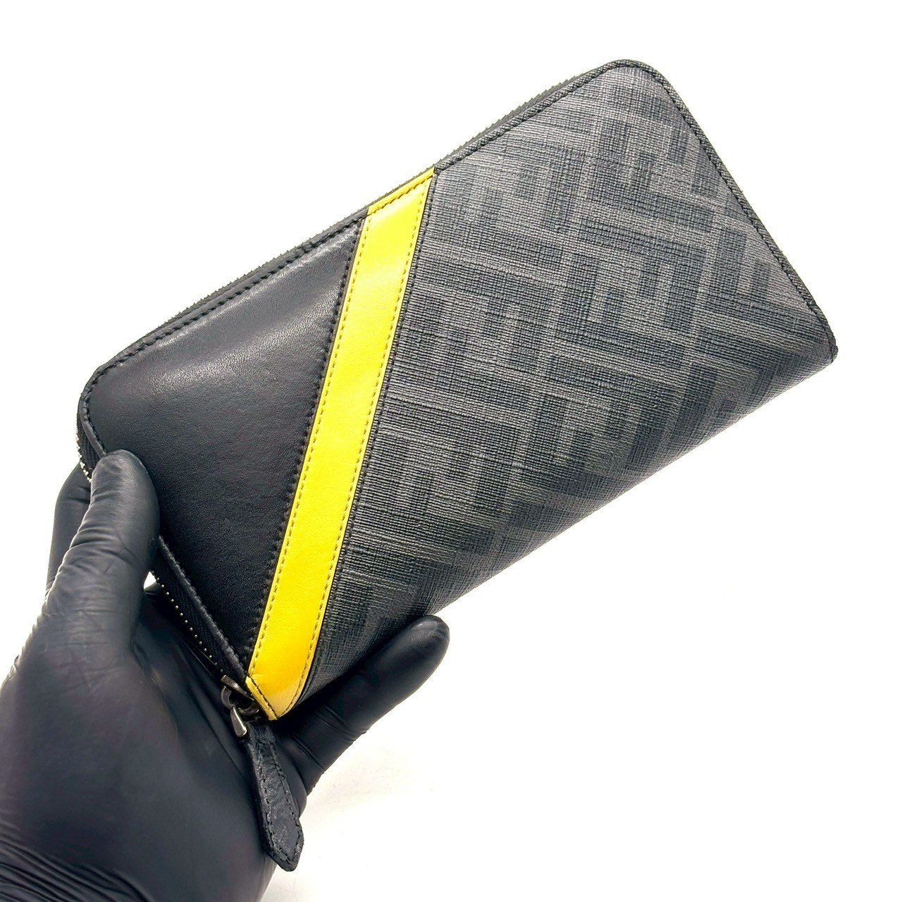 定番に、角度をつける】 FENDI 長財布 ダイアゴナル ラウンド