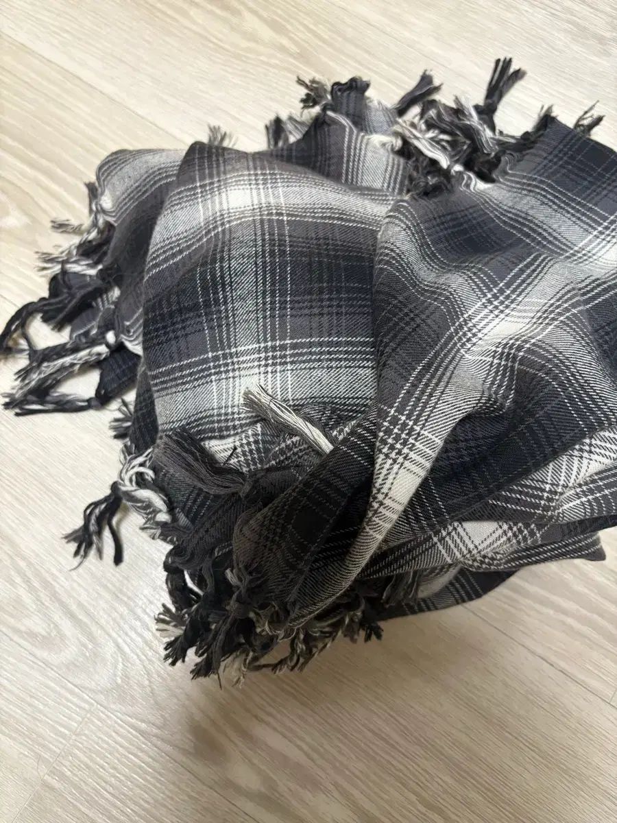 a113012 ナンバーナイン アーカイブ フリンジ マフラー NUMBER(N)INE(ナンバーナイン) 07aw フリンジ マフラー ストール