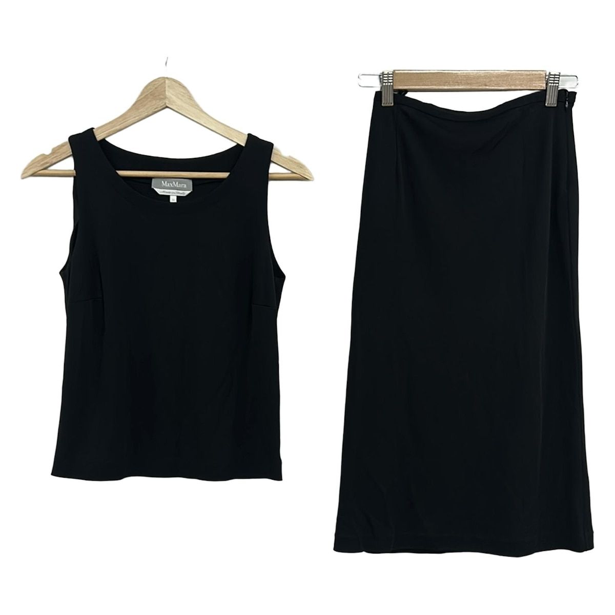 MAXMARA マックスマーラ 未使用　トップス　スカート セットアップ Max Mara(マックスマーラ) スカートセットアップ レディース美品 - 黒