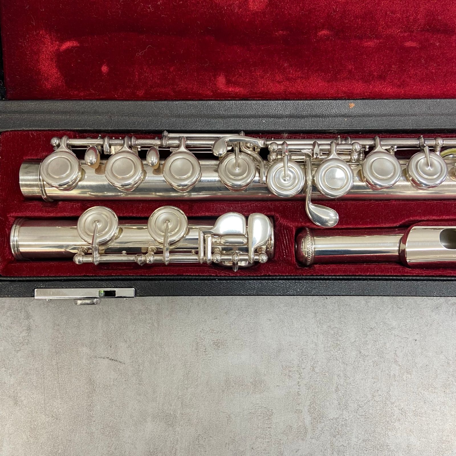 ヤマハ フルート YFL-451 頭部管銀製 Eメカ搭載 ピントップアーム 銀