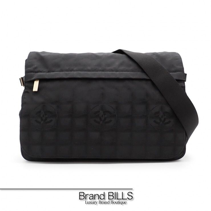 未使用品 CHANEL シャネル ニュートラベルライン メッセンジャーバッグ