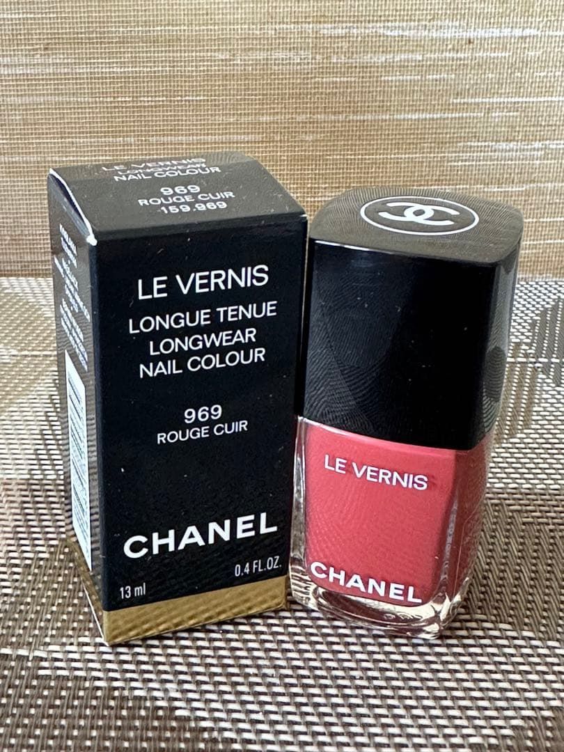 新品 美品 CHANEL ヴェルニロングトゥニュ 969 ルージュキュイール