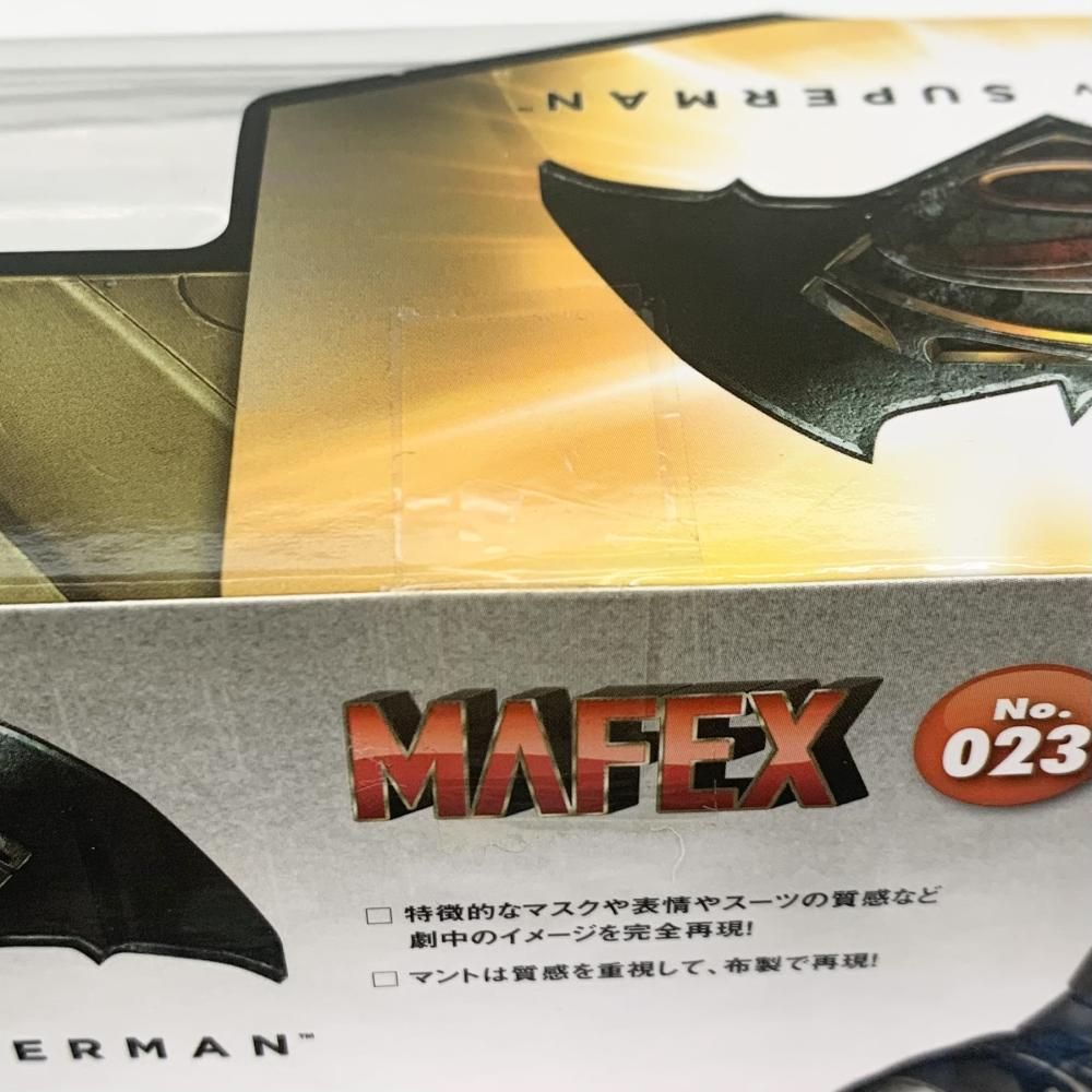 【中古】テープ二度貼 メディコム・トイ バットマン vs スーパーマン ジャスティスの誕生 MAFEX No.023 アーマード・バットマン[17][240017711712] 中古】テープ二度貼 メディコム・トイ バットマン vs スーパーマン