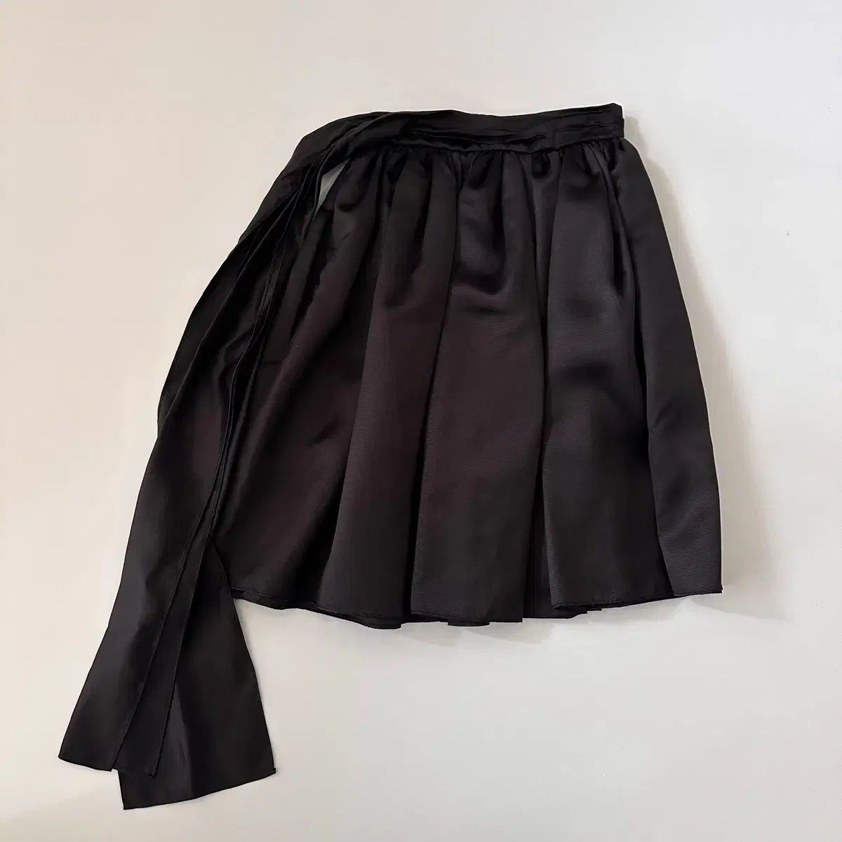 miumiu シルクスカート ミュウミュウ MIU MIU シルク デザインテープ スカート - メルカリ