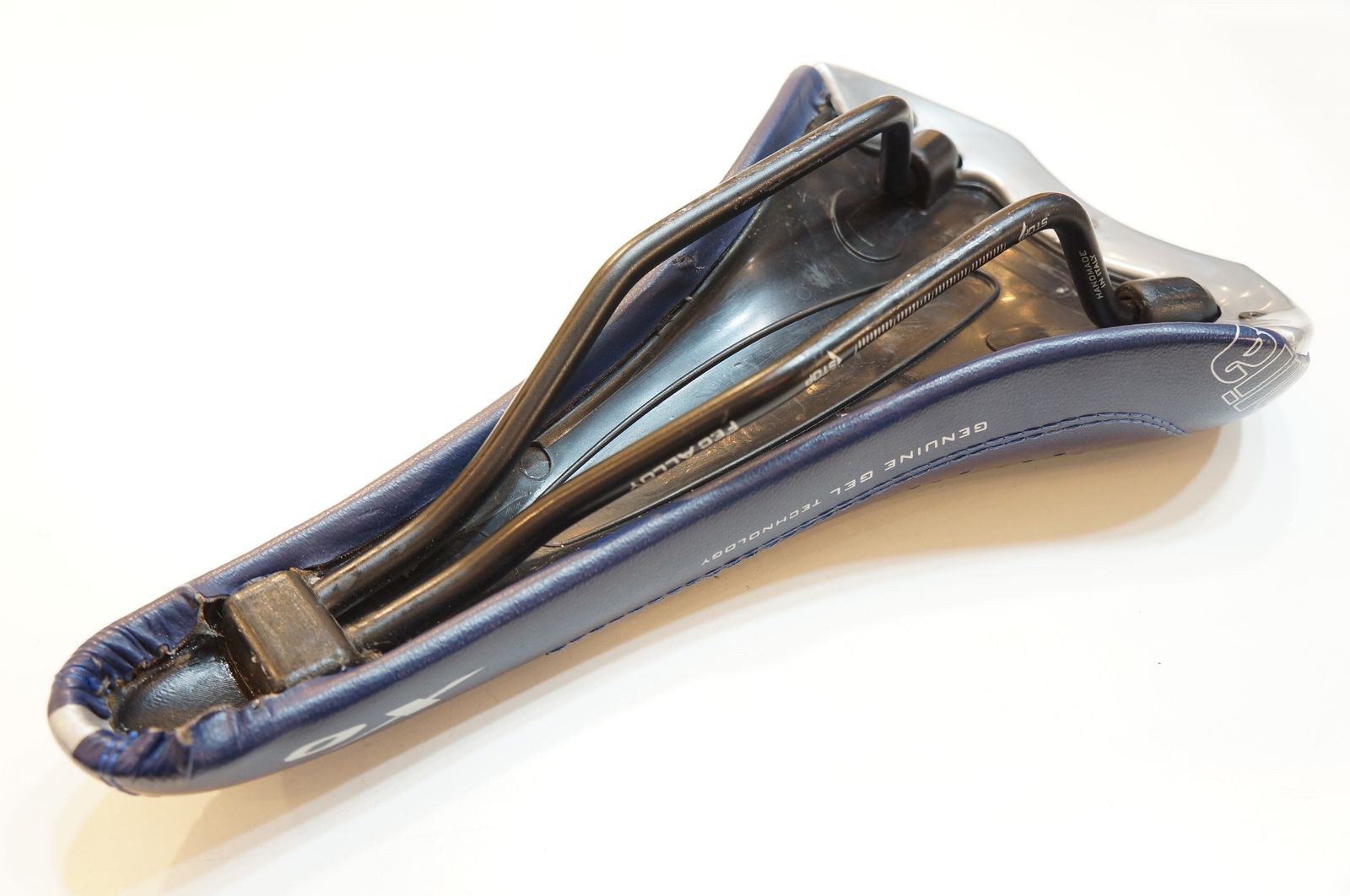 SELLE ITALIA 「セラ イタリア」 XO サドル / バイチャリ浦和ベース