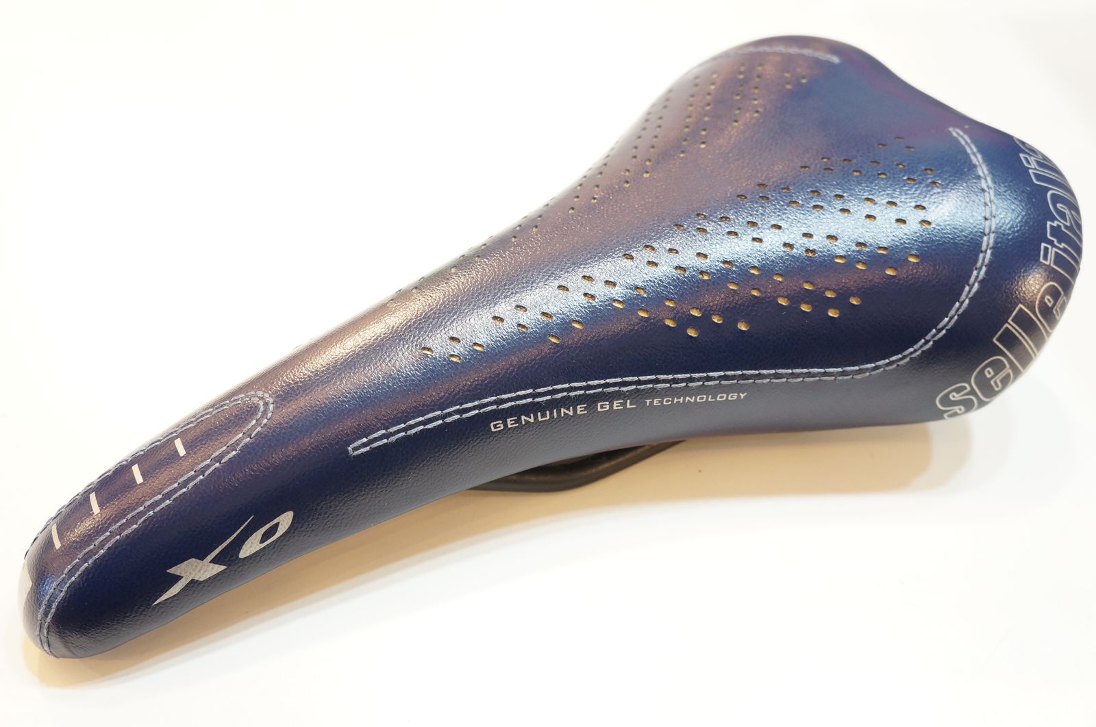SELLE ITALIA 「セラ イタリア」 XO サドル / バイチャリ浦和ベース