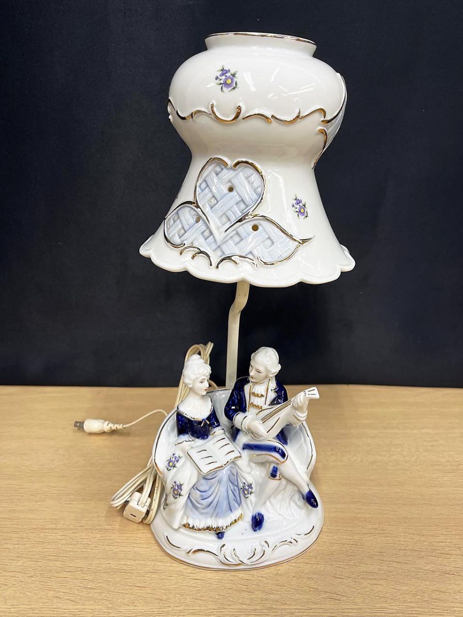 現状品】 加藤工芸 陶器人形 西洋人形 アンティーク調 テーブルランプ