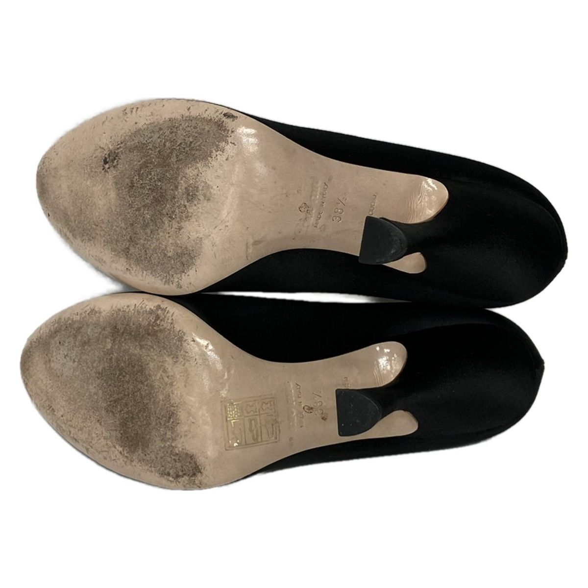 ミュウミュウ　パンプス　38 miumiu(ミュウミュウ) パンプス 38 1/2 レディース - 黒 - メルカリ