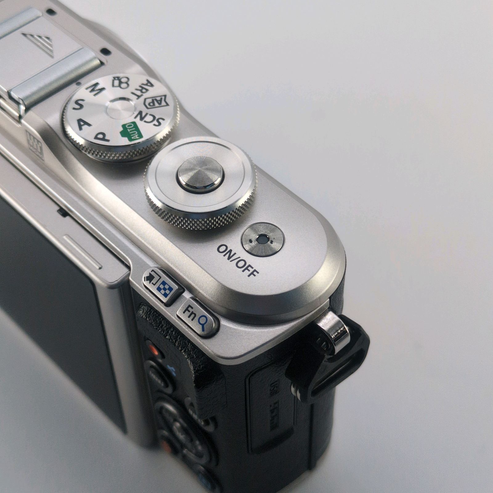 動作確認済】Olympus (オリンパス) OLYMPUS PEN E-PL9 EZダブルズーム