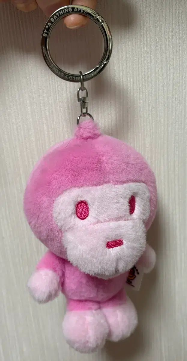 アベイシングエイプ(BAPE) ぬいぐるみキーホルダー (正規品：クリーム