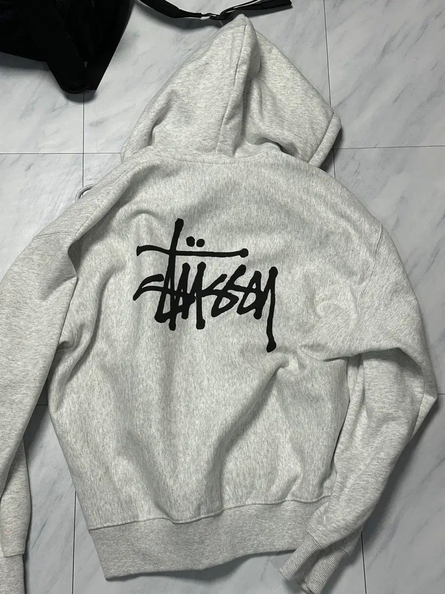 STUSSY ベーシック フード ジップアップ 白