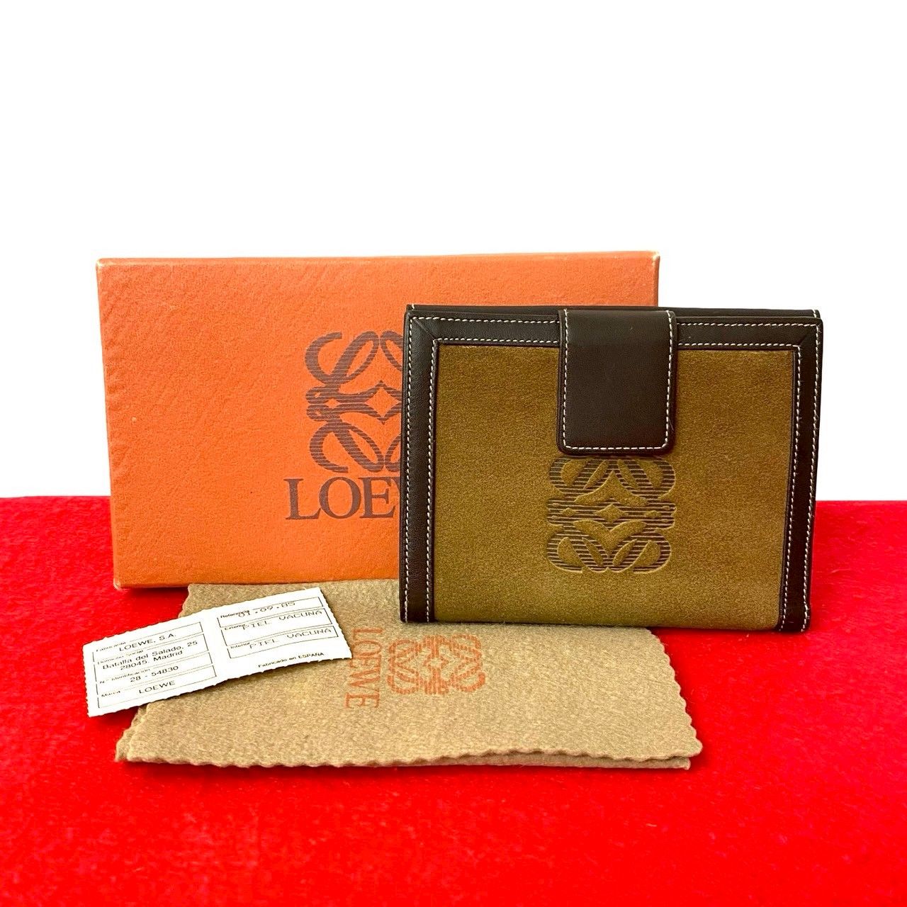 ほぼ未使用 箱 袋付 LOEWE ロエベ アナグラム 型押し ロゴ スウェード