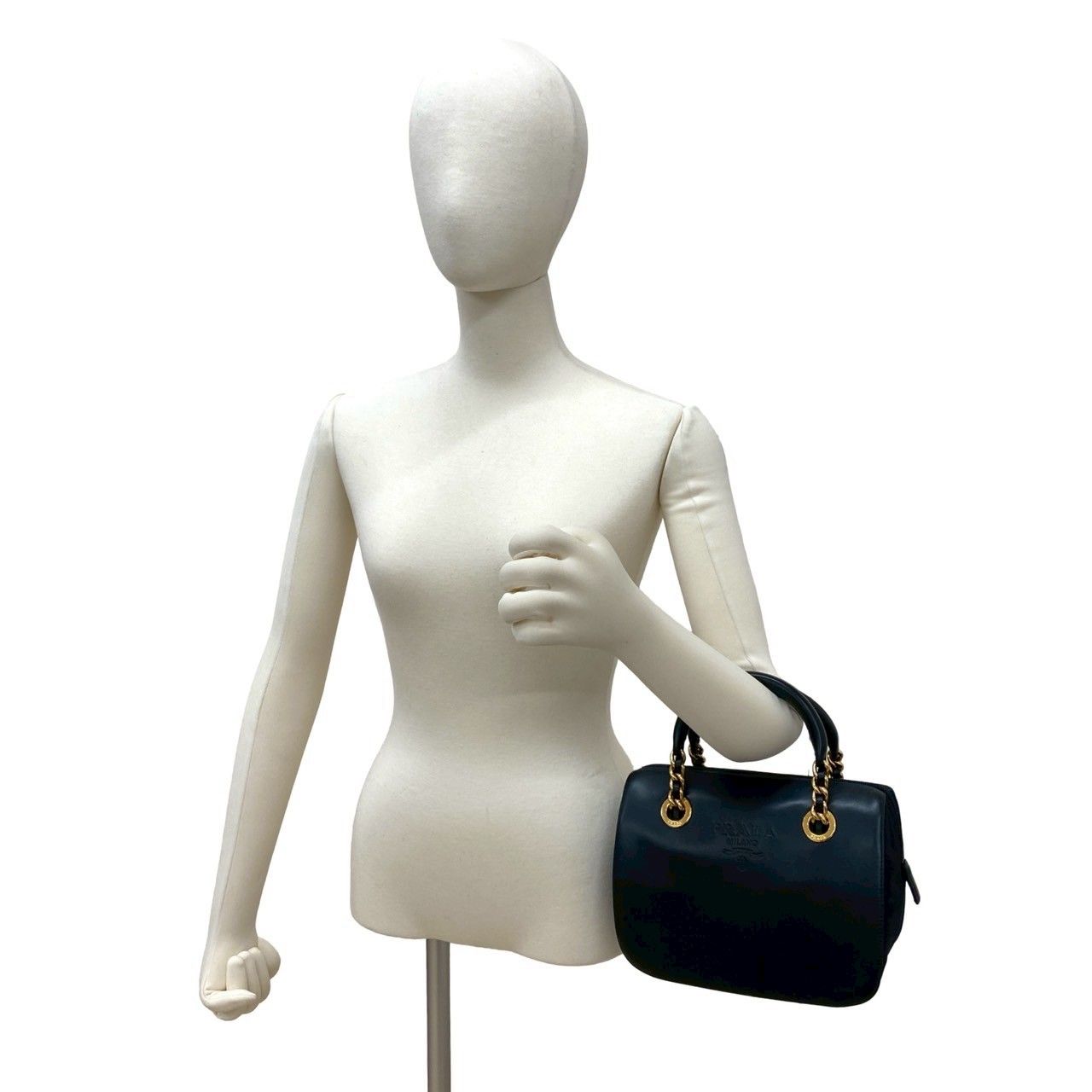 極 美品 希少品 PRADA プラダ ロゴ 刻印 レザー 本革 ナイロン