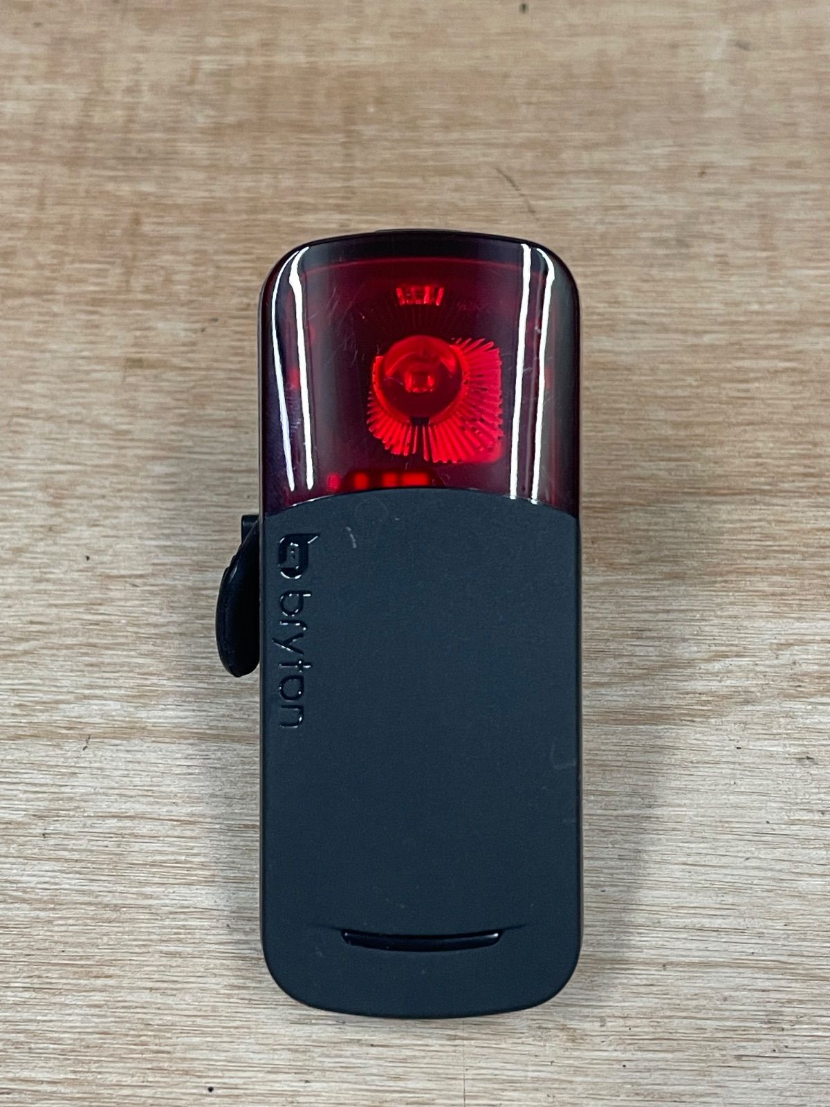 □USED□bryton ブライトン Gardia R300L リアライト ライト LED USB