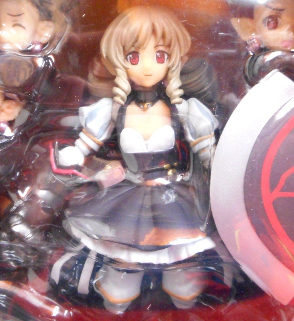 海洋堂 リボルテック/クイーンズブレイド 鋼鉄姫ユーミル (2Pカラーver