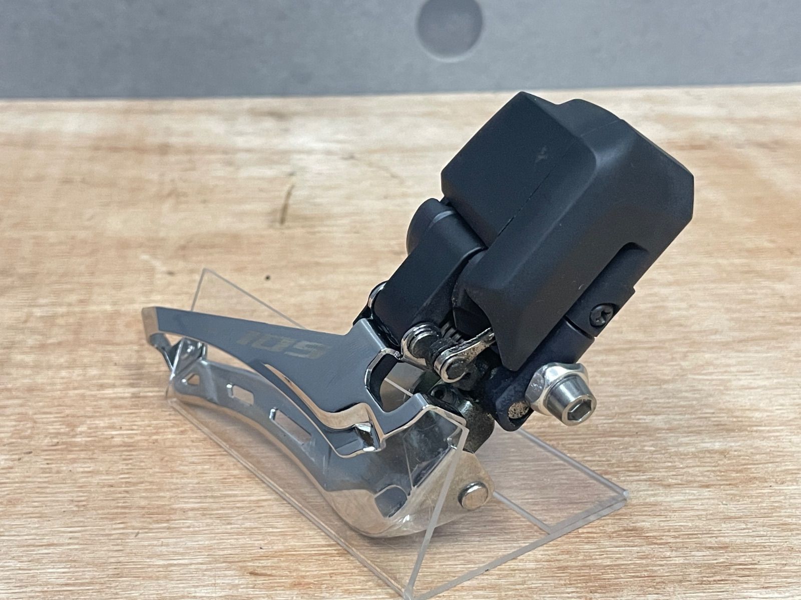 □USED□SHIMANO シマノ 105 FD-R7150 Di2 フロントディレイラー 12s