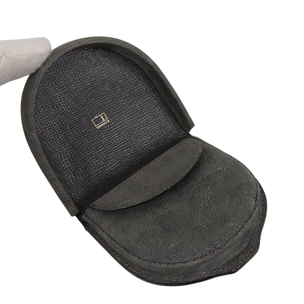 ヴァレクストラ 美品 レザー 二つ折り 長財布 ウォレット 黒 ブラック □極上□本物□ ✨美品✨valextra ヴァレクストラ マネークリップ エレファント　レザー