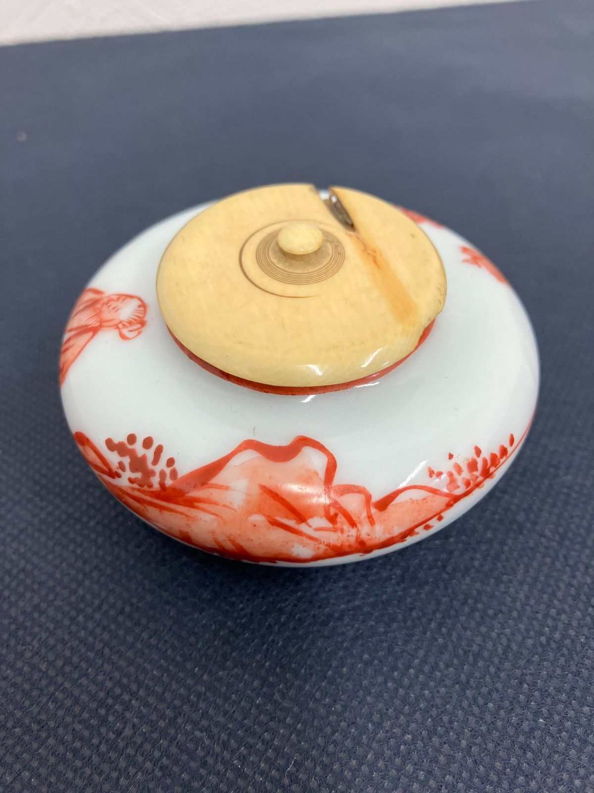 茶道具】赤絵南京香合 中国古玩 時代物 添え蓋 仕覆 共箱 骨董 香箱