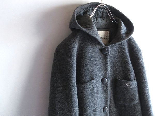 高級 Mademoiselle NON NON マドモアゼルノンノン ロゴ刺繍 中綿