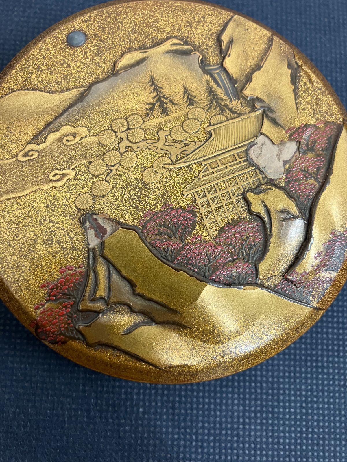 茶道具】金蒔絵 香合「清水寺」高蒔絵 梨子地 共箱 漆芸 漆器 紅葉 秋