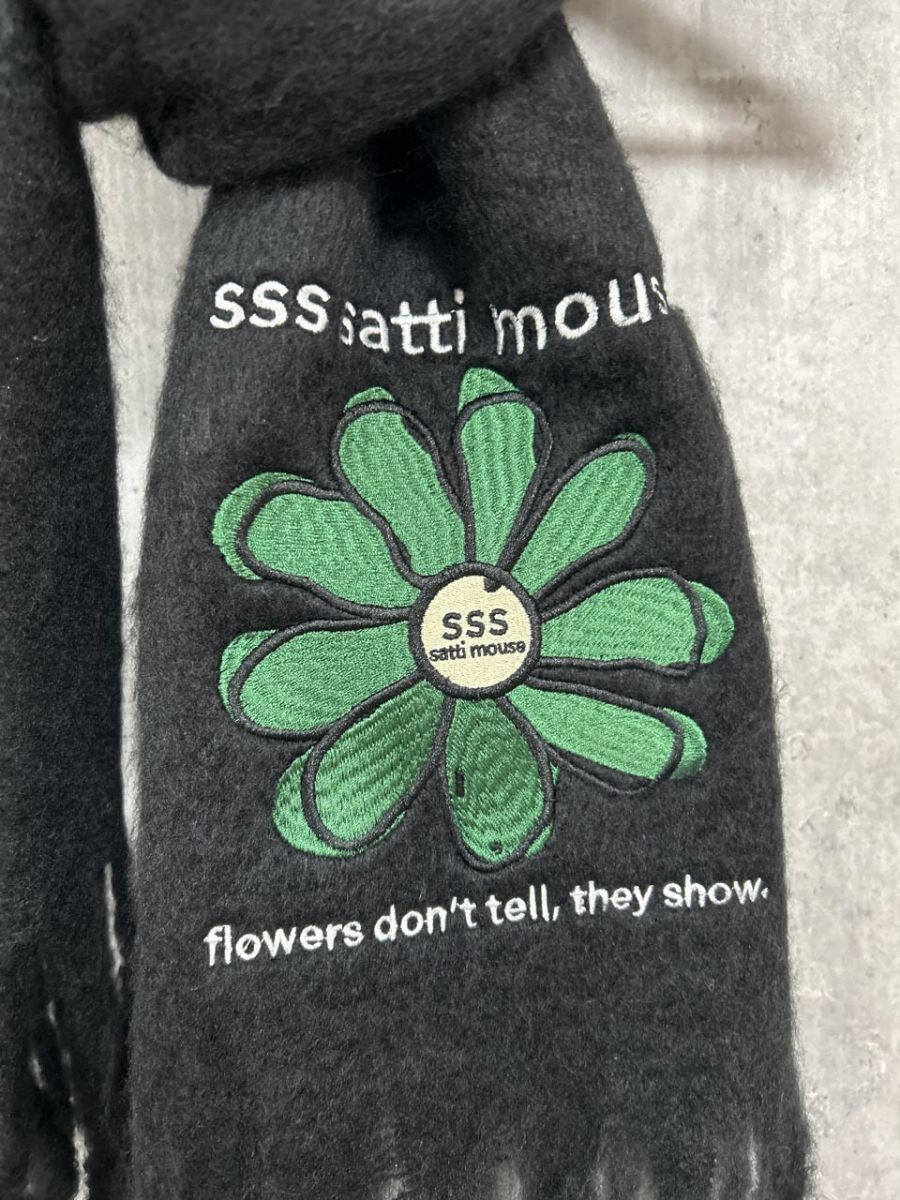 sss satti mouse【エスエスエス サッチ マウス】マフラー　ブラック sss satti mouse エスエスエス サッチ マウス フラワー マフラー size