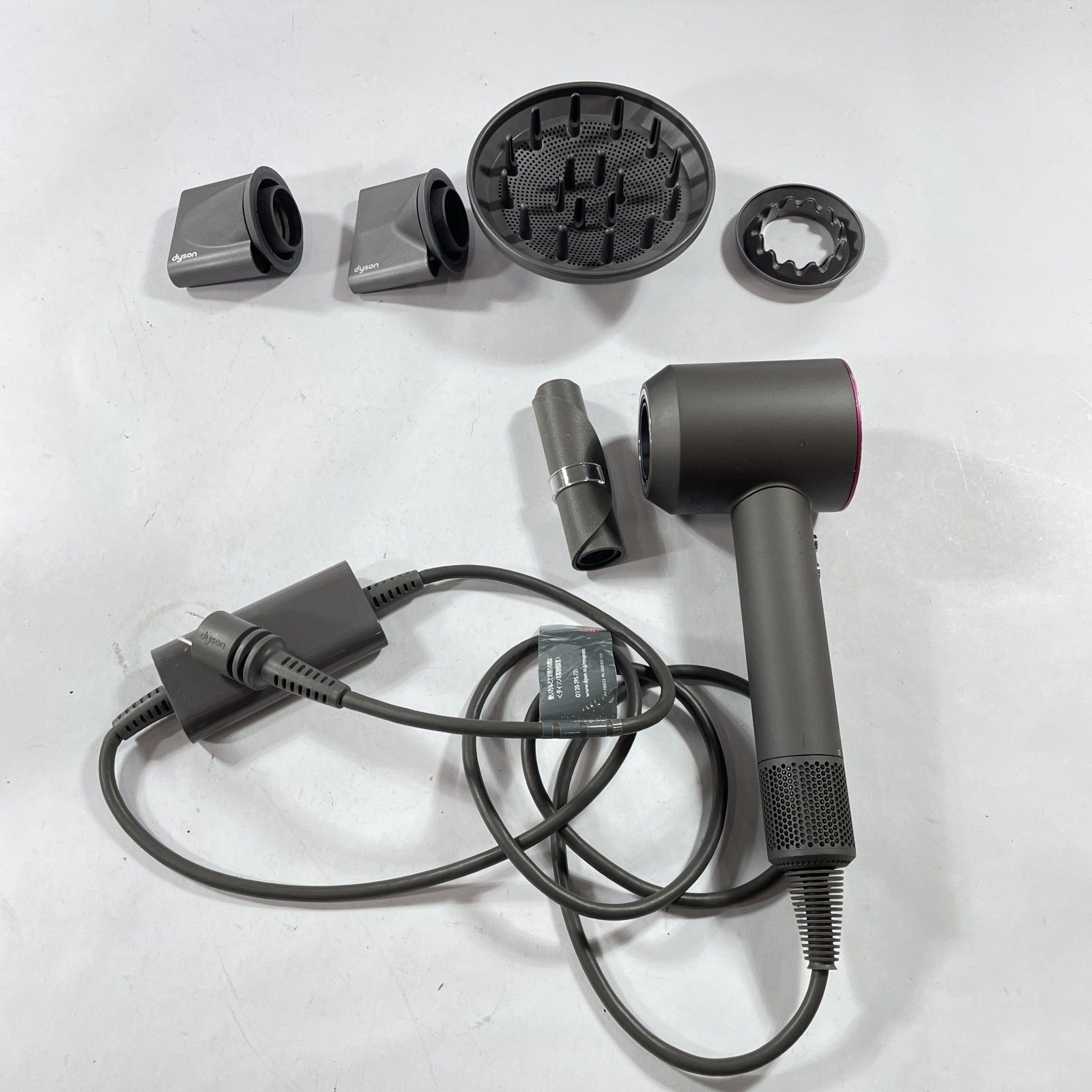 ☆ dyson ダイソン 理美容家電 ヘアードライヤー supersonic ionic