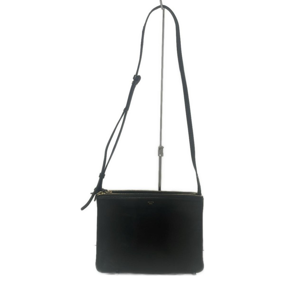 CELINE(セリーヌ) ショルダーバッグ トリオラージ 黒 レザー - メルカリ