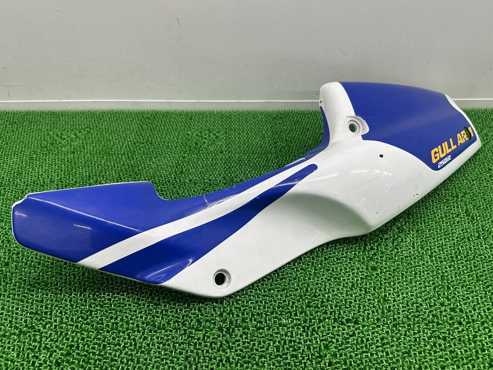 NSR250R シートカウル 左 白/青 KV3 ホンダ 純正 中古 バイク 部品 