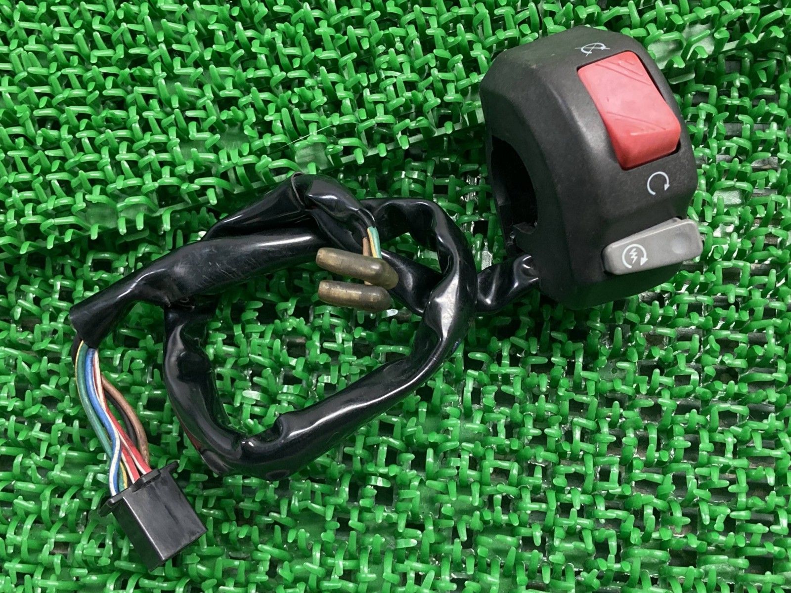 ZX-9R ハンドルスイッチ 右 カワサキ 純正 中古 バイク 部品 ZX900E