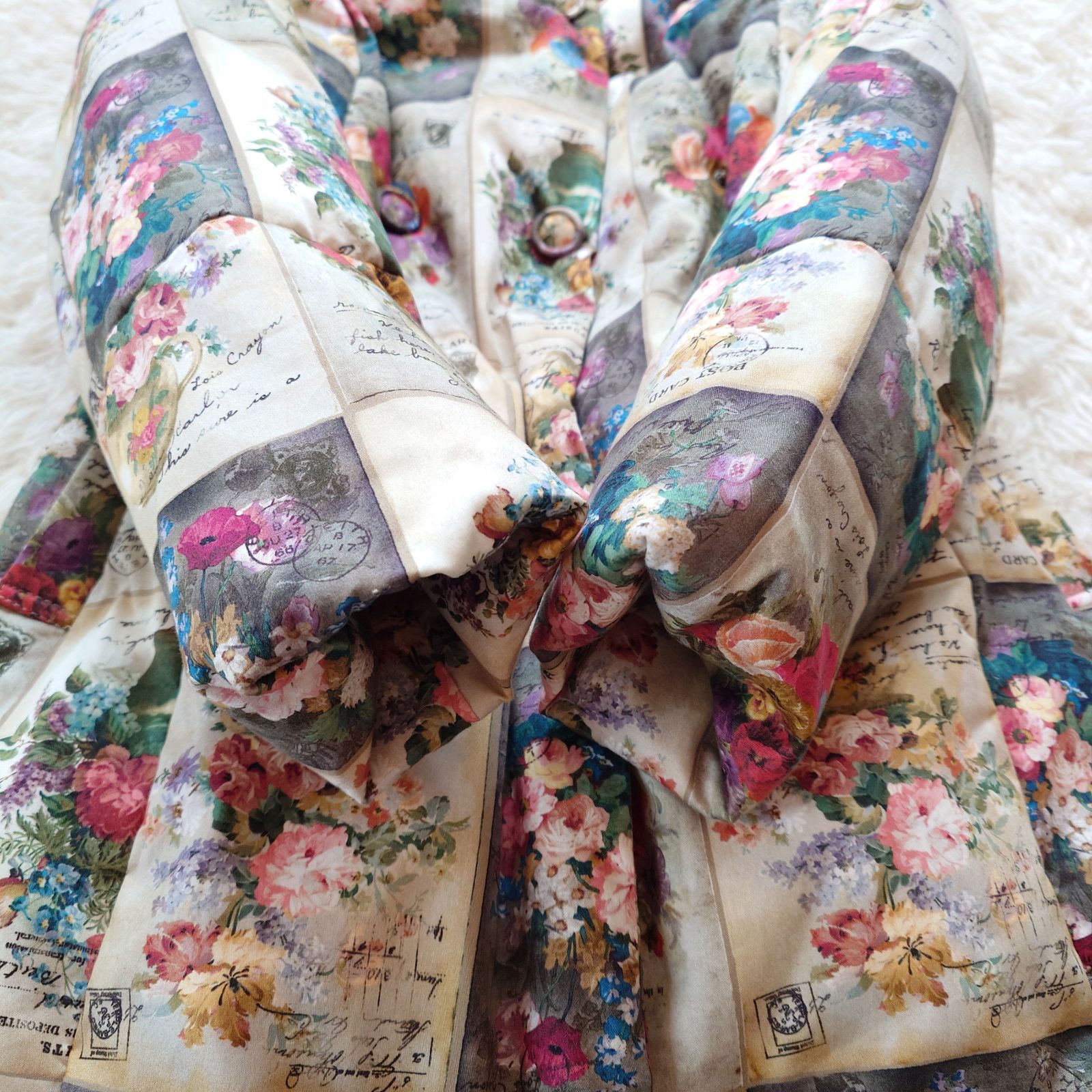 ロイスクレヨン Lois CRAYON ポストカード柄 花柄 ロング ダウンコート