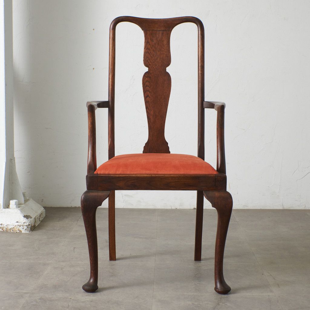 張替済 英国 アンティーク アームチェア 木彫刻 クイーンアン