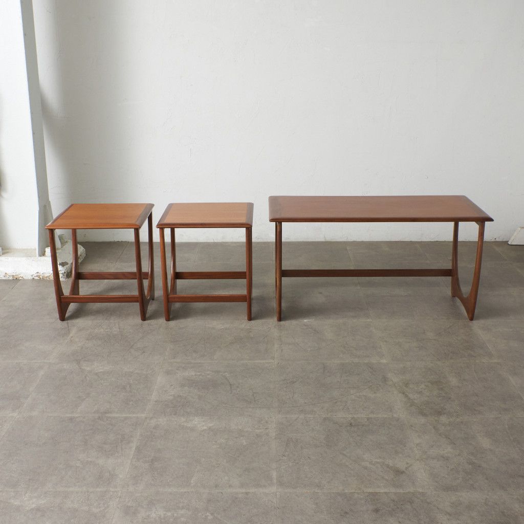 レア G-PLAN Astro ネスト コーヒーテーブル チーク 英国 ヴィンテージ