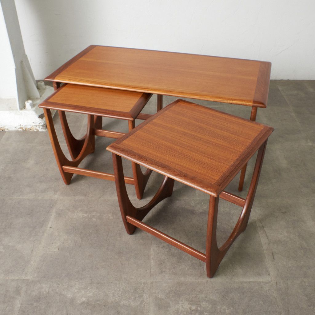 レア G-PLAN Astro ネスト コーヒーテーブル チーク 英国 ヴィンテージ