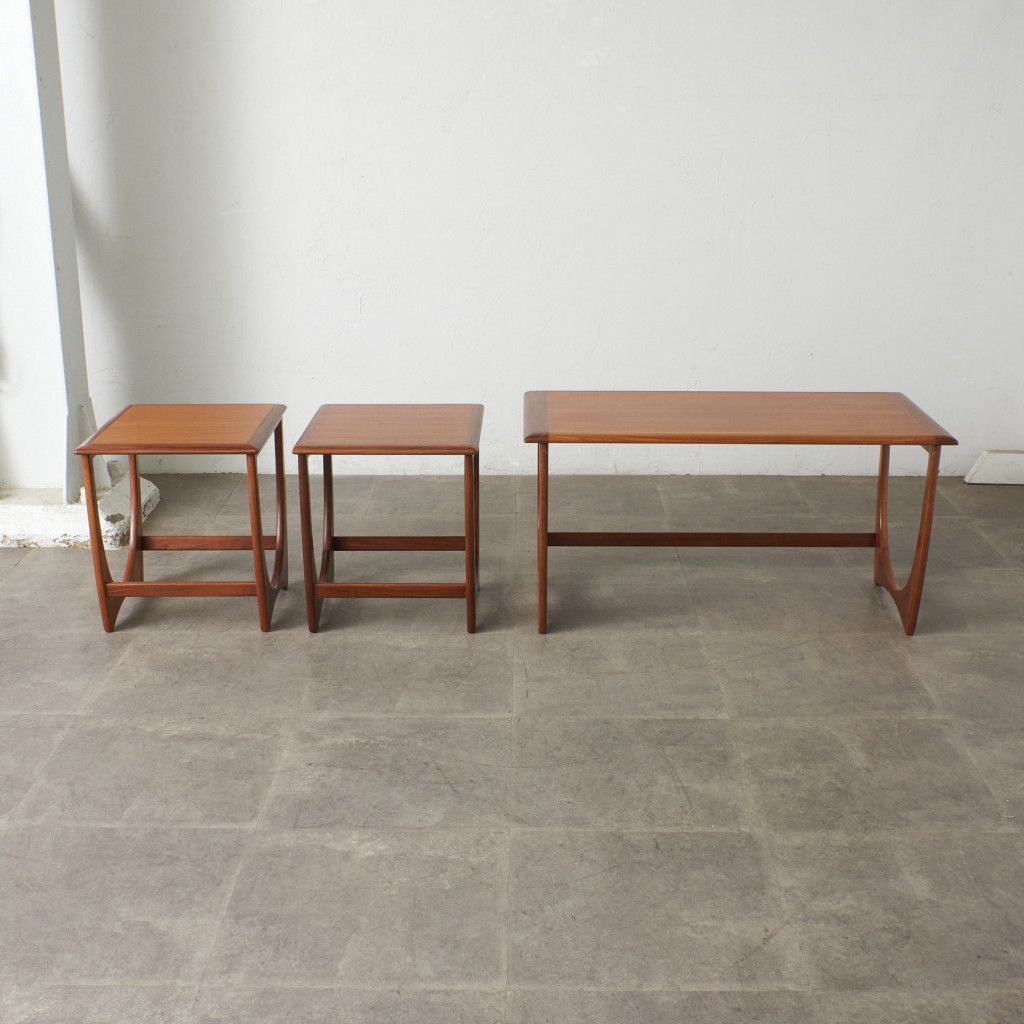 レア G-PLAN Astro ネスト コーヒーテーブル チーク 英国 ヴィンテージ