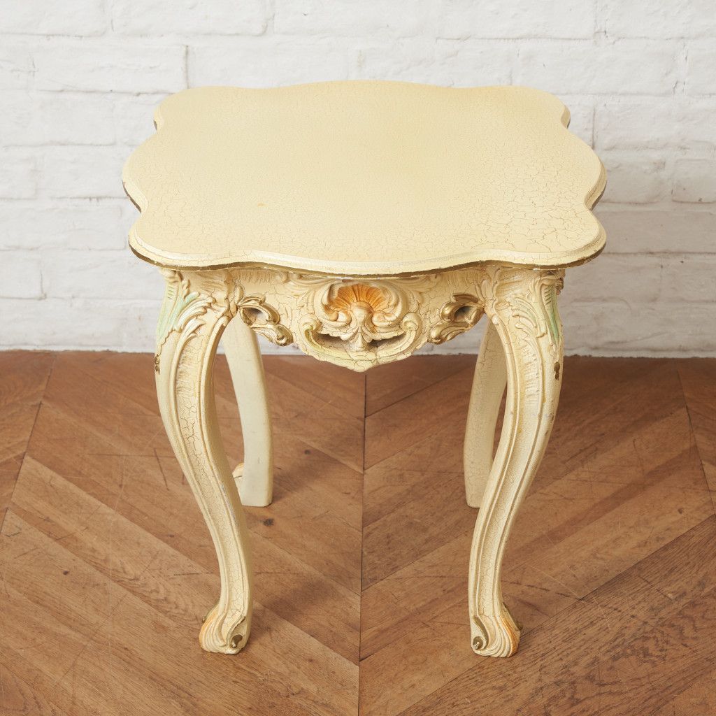 イタリア製 ロココ様式コンソール 彫刻装飾 サイドチェスト　サイドテーブル イタリア クラシック サイドテーブル 木彫刻 クラック ペイント 装飾