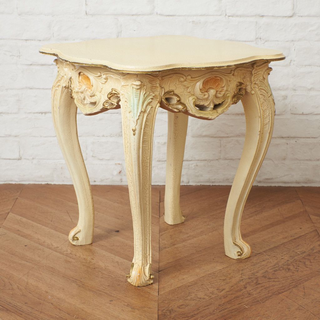 ロココ様式 アンティーク サイドテーブル 花台/ランプ台/飾台 イタリア 丸台 イタリア クラシック サイドテーブル 木彫刻 クラック ペイント 装飾