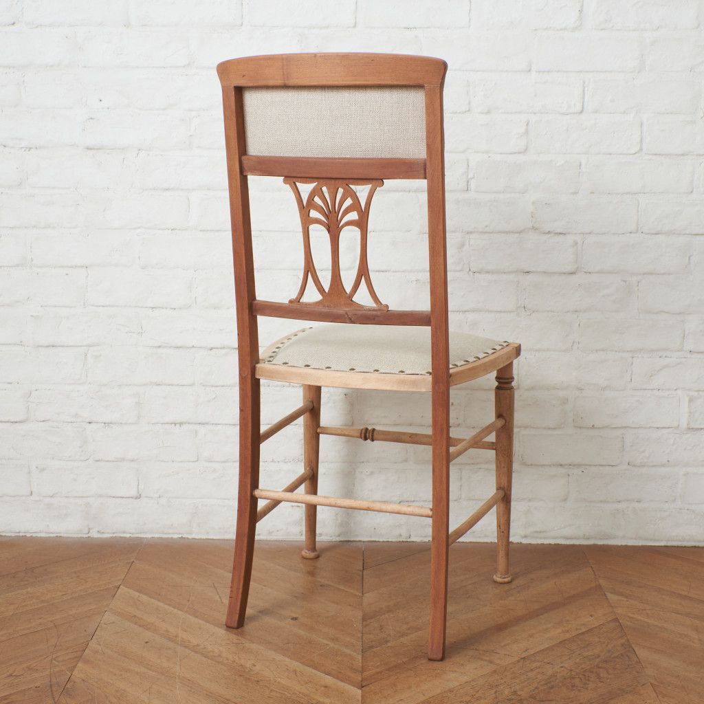 張替済 英国 アンティーク ダイニングチェア ストリップド 加工 鋲