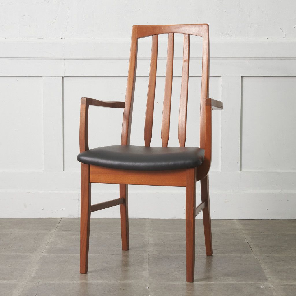 イギリス ヴィンテージ家具 ダイニングチェア アームチェア 椅子⑤ 張替済 英国 William Lawrence ヴィンテージ アームチェア ダイニング