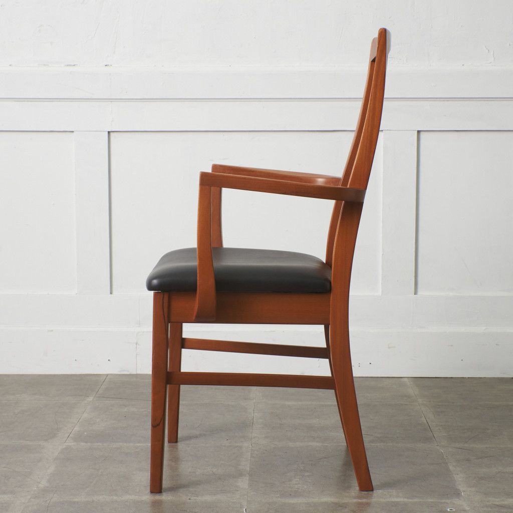 イギリス ヴィンテージ家具 ダイニングチェア アームチェア 椅子⑤ 張替済 英国 William Lawrence ヴィンテージ アームチェア ダイニング