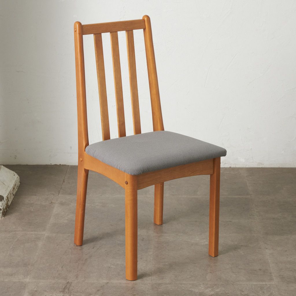 ヴィンテージ　ダイニングチェア　イギリス　木製チェア 張替済 イギリス ヴィンテージ ダイニングチェア 木製 ビーチ 椅子