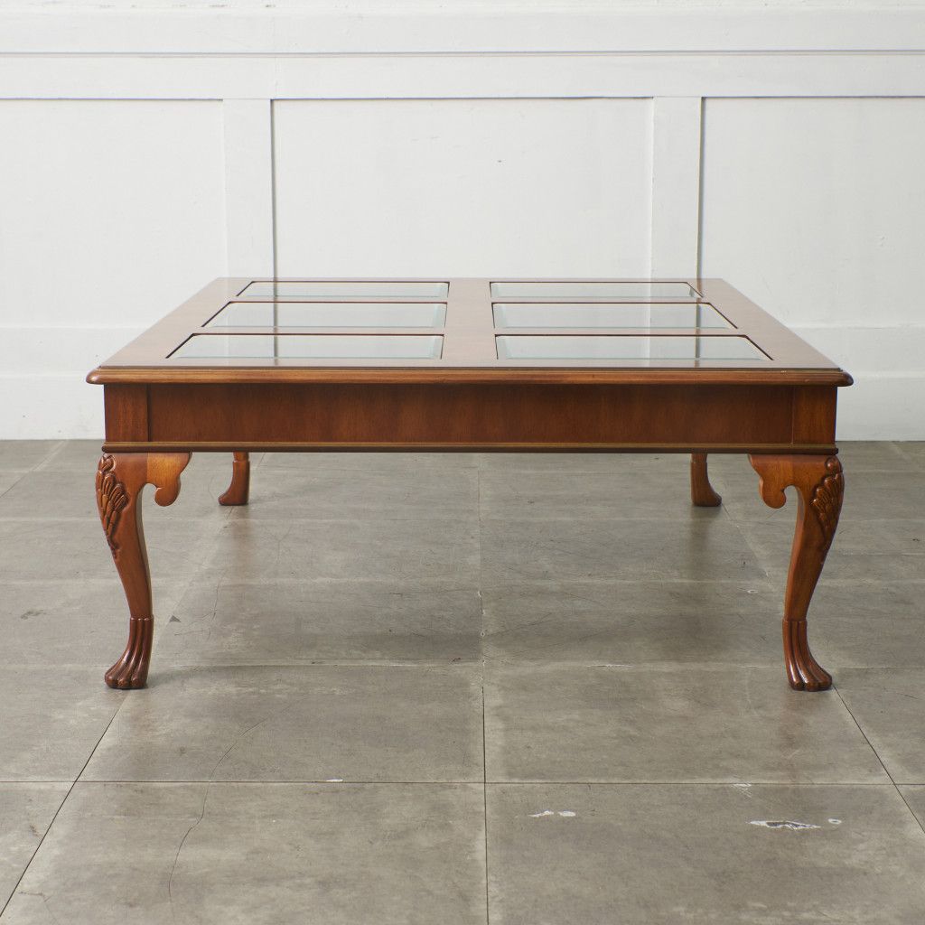 クラシック木製彫刻テーブル　アンティーク DREXEL HERITAGE センターテーブル ガラストップ 木彫刻 猫脚 コーヒー