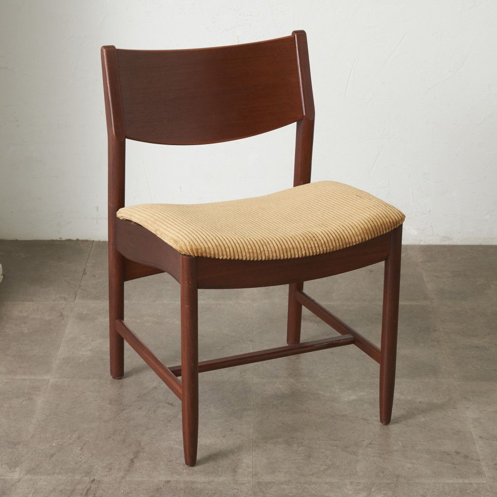 張替済 英国 ヴィンテージ ダイニングチェア 椅子 チーク 天然木 北欧