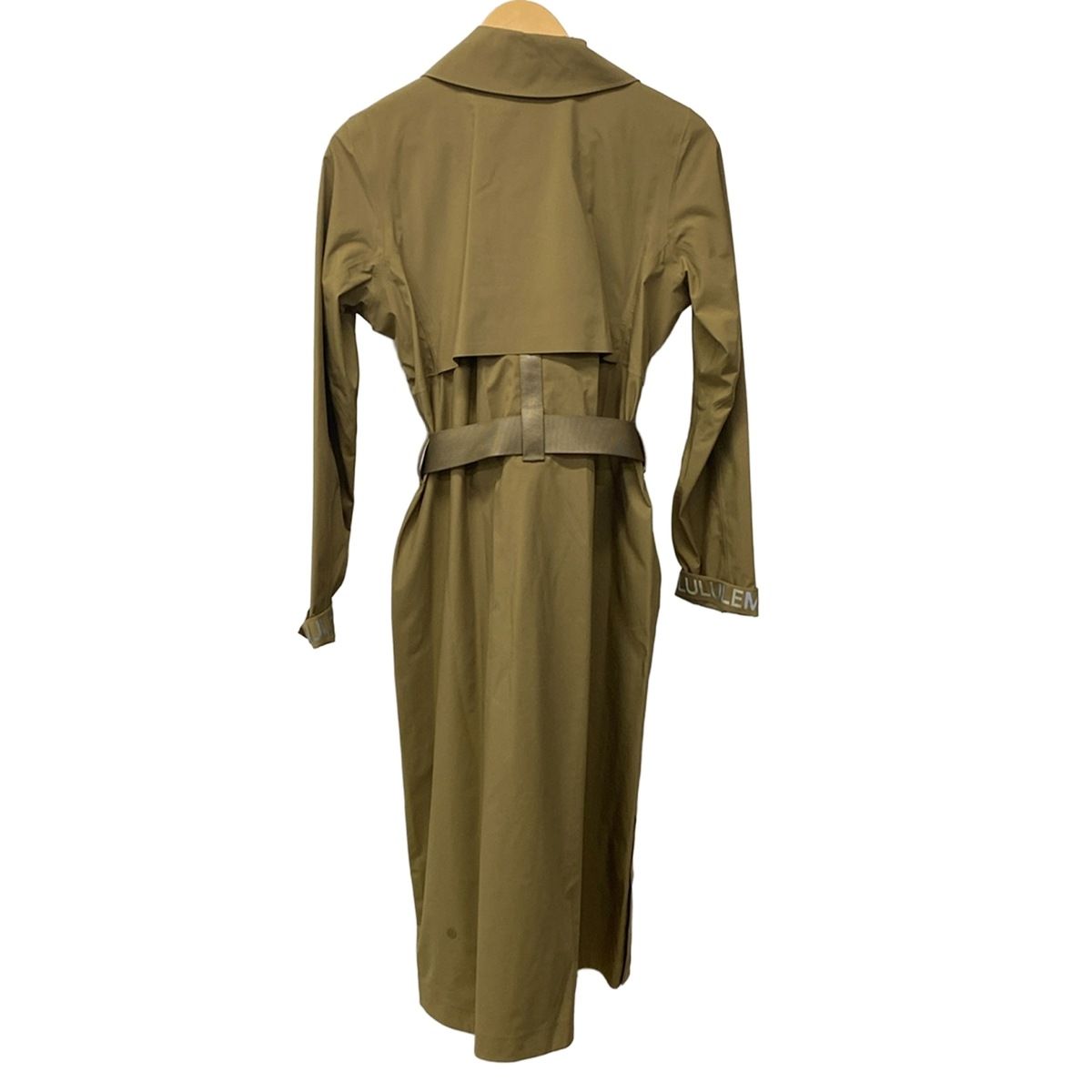 lululemon(ルルレモン) コート サイズ4 XL レディース美品 - カーキ