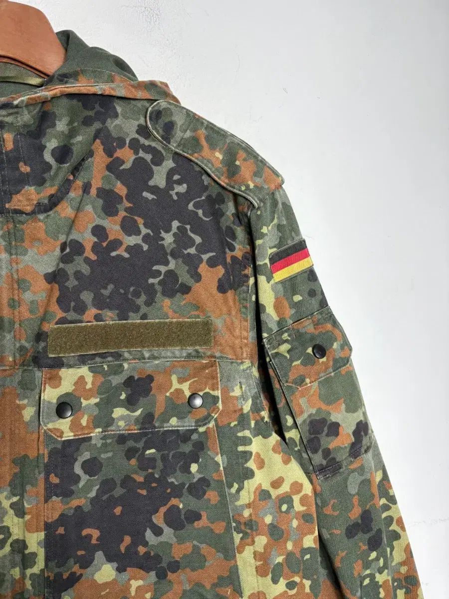 最終値下げ❗️【希少】80s-90s ドイツ連邦国境警備隊 フィールドジャケット GE ドイツ軍 90s マウンテンパーカー ジャケット - メルカリ